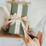 Купить подарок на юбилей женщине 50