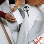 Какой подарок можно подарить девушке