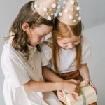 Какой подарок сделать на 8