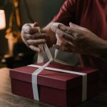 Какой оригинальный подарок можно подарить мужчине