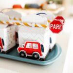 Отдал подарок