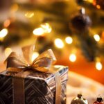 Что подарить женщине недорогое